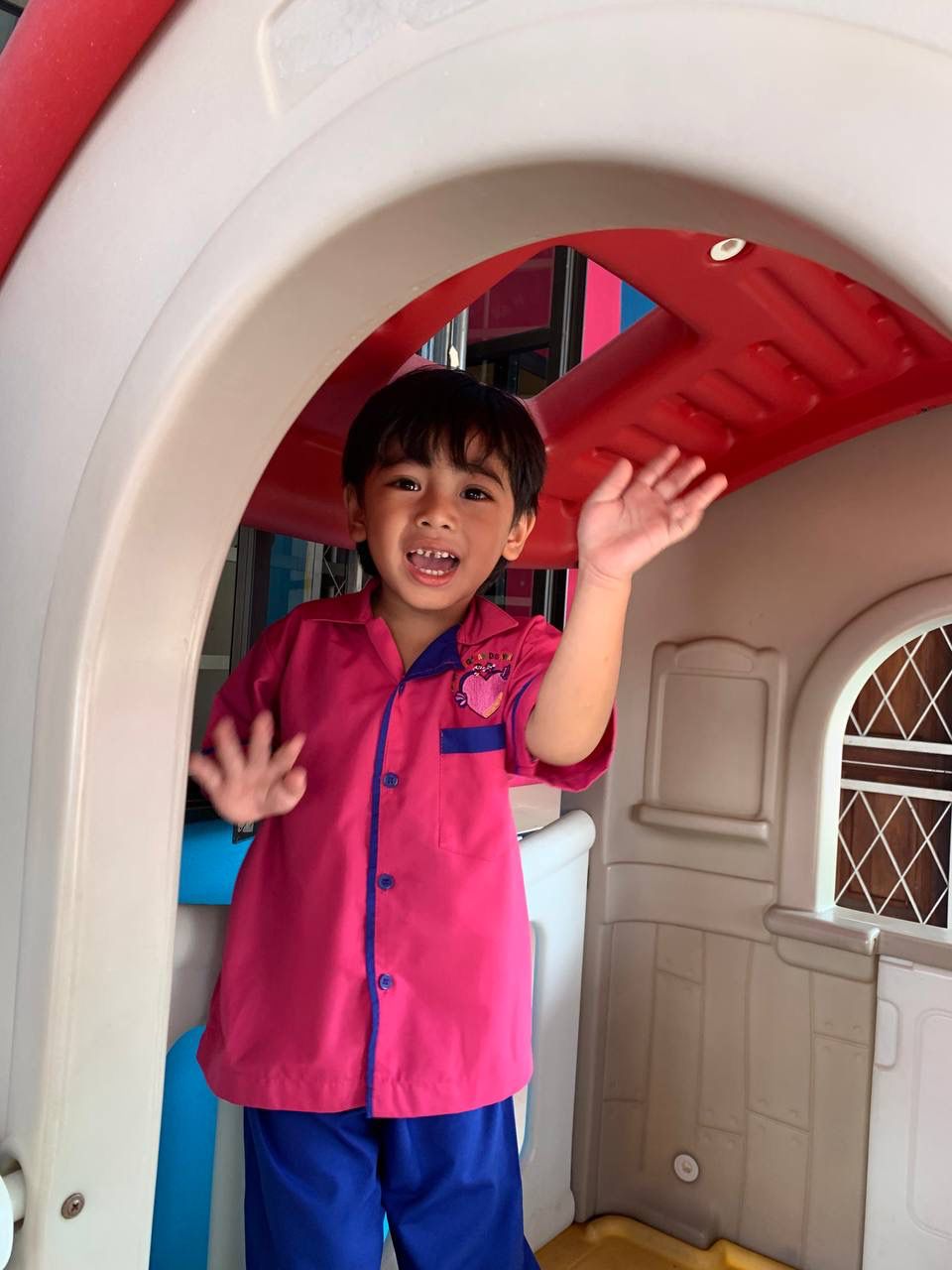 Guru berpengalaman & penyayang